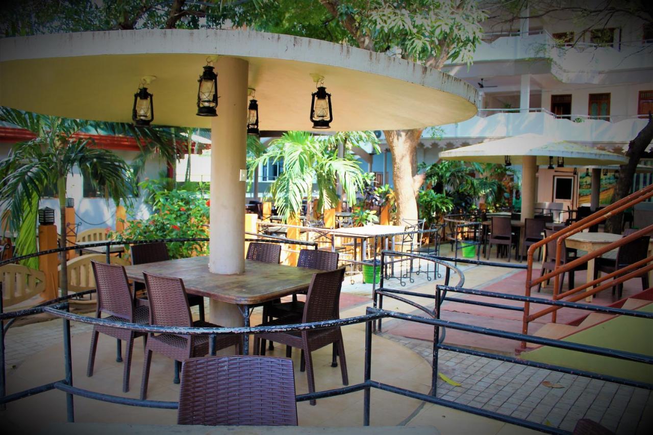 Green Grass Hotel & Restaurant Jápané Exteriér fotografie